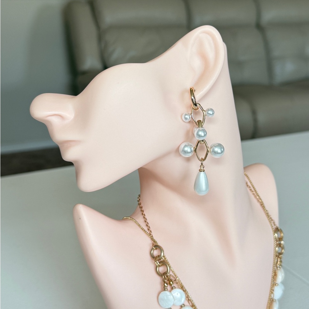 Gold Pearl Drop Earrings - Elegant White Pearlescent Dangles